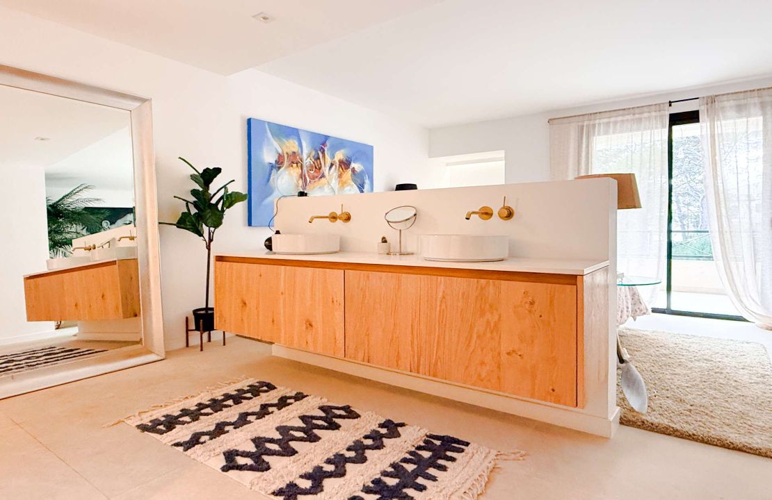 5-Bedroom Villa with Private Pool in the Peaceful Pinaret Area, Puerto Pollensa